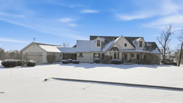 $924,000 | 12172 County Road 44, Millersburg, IN 46543