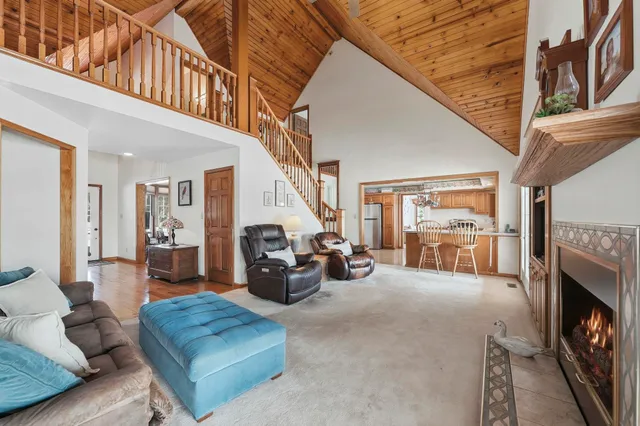 $924,000 | 12172 County Road 44, Millersburg, IN 46543