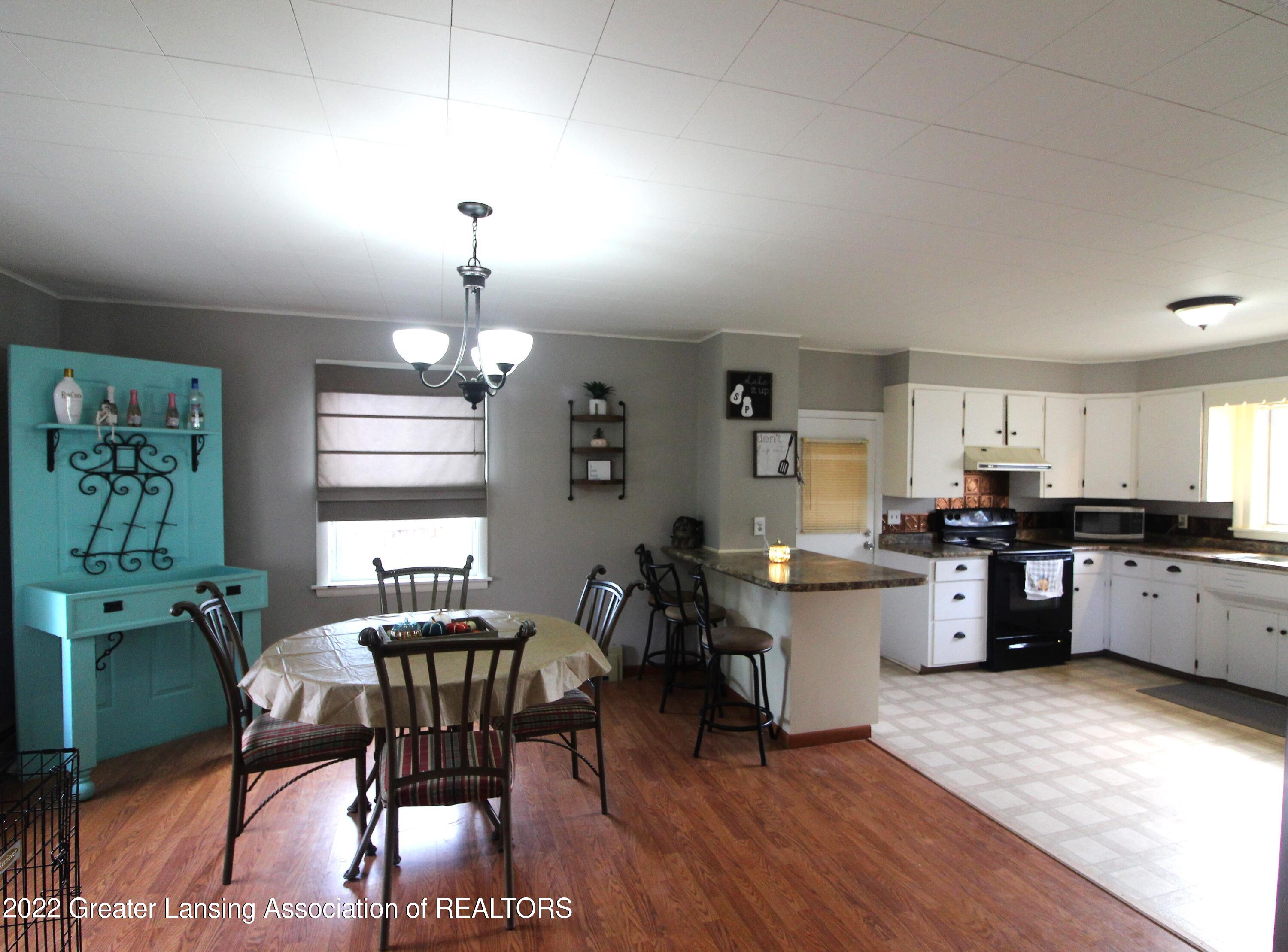 352 North Maple Street Fowler, MI 48835 - Photo 10 of 25 IMG_4102