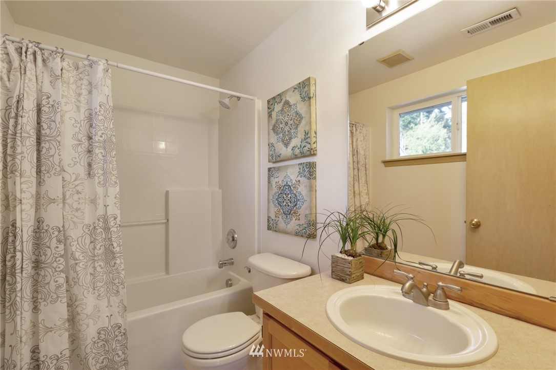 611 South 53rd Place Renton, WA 98055 - Photo 14 of 31 Gallery Image 14