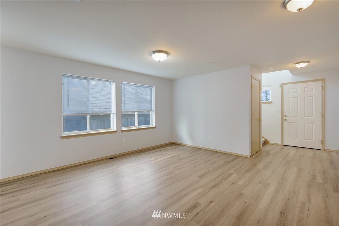611 South 53rd Place Renton, WA 98055 - Photo 5 of 31 Gallery Image 5