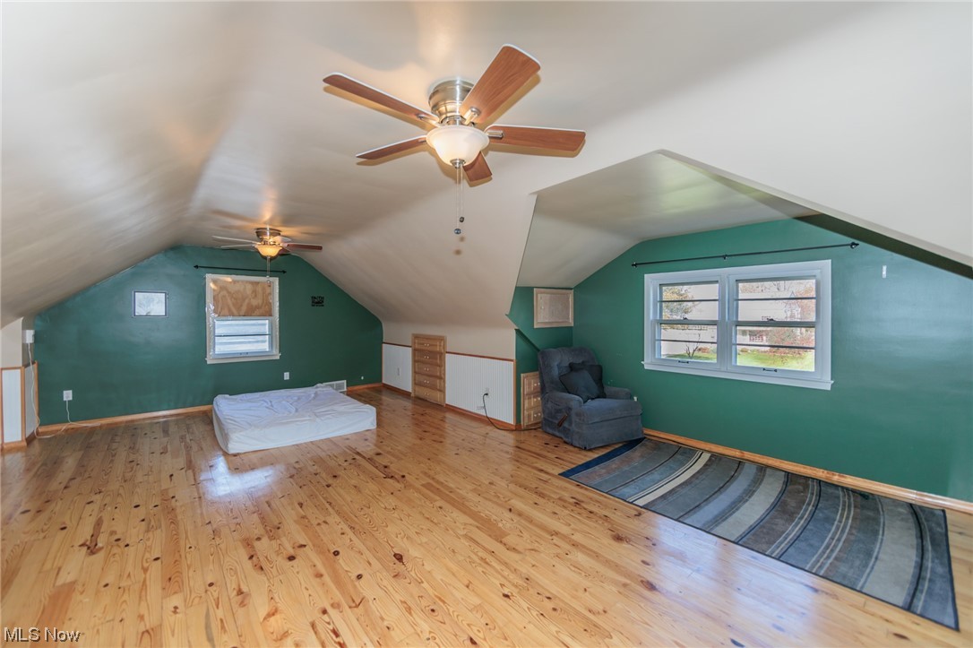5198 East Farnhurst Road Cleveland, OH 44124 - Photo 25 of 34 Primary 2nd floor bedroom