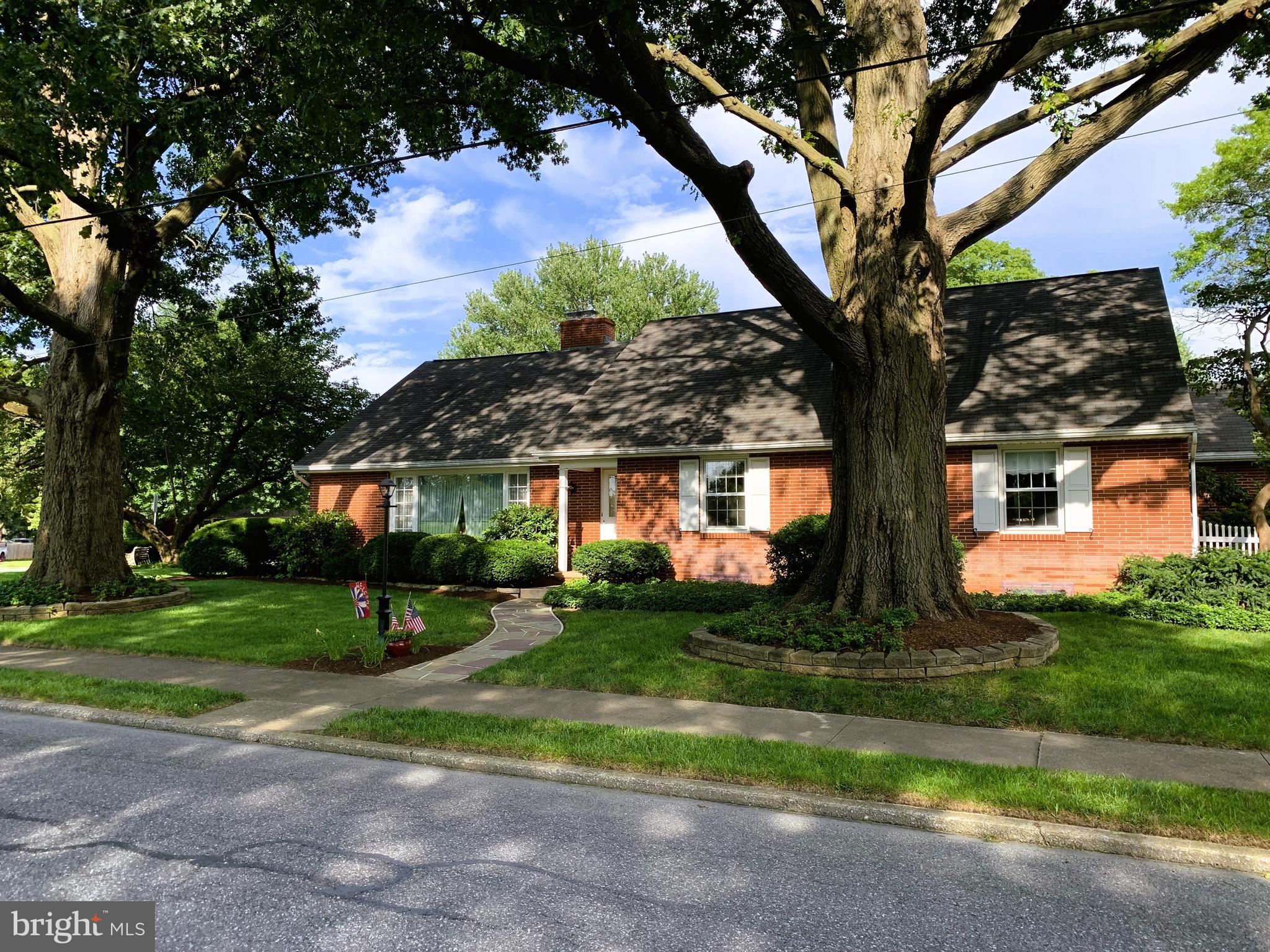 301 South Locust Street Lititz, PA 17543 - Photo 19 of 110