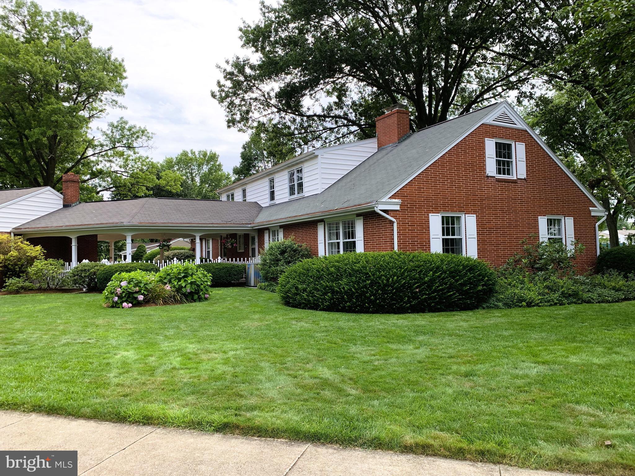 301 South Locust Street Lititz, PA 17543 - Photo 2 of 110