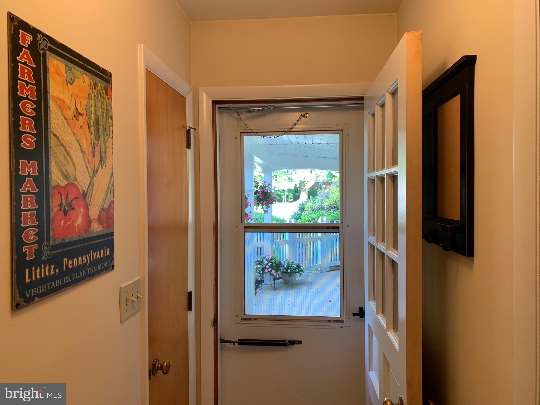 301 South Locust Street Lititz, PA 17543 - Photo 45 of 110