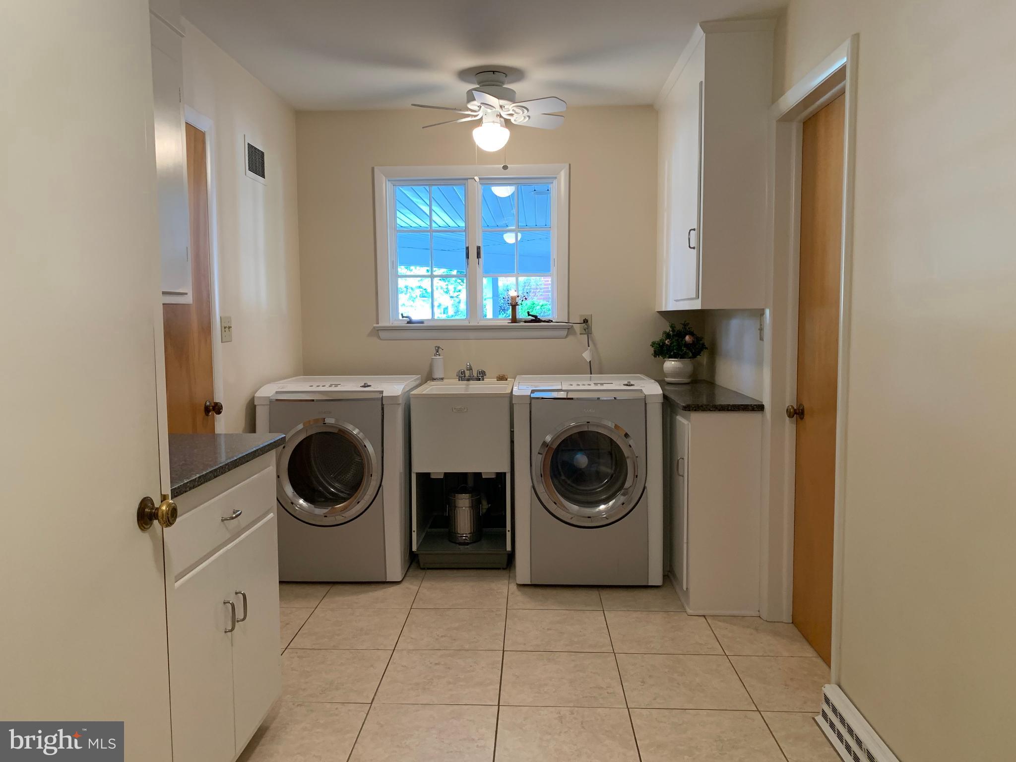 301 South Locust Street Lititz, PA 17543 - Photo 47 of 110