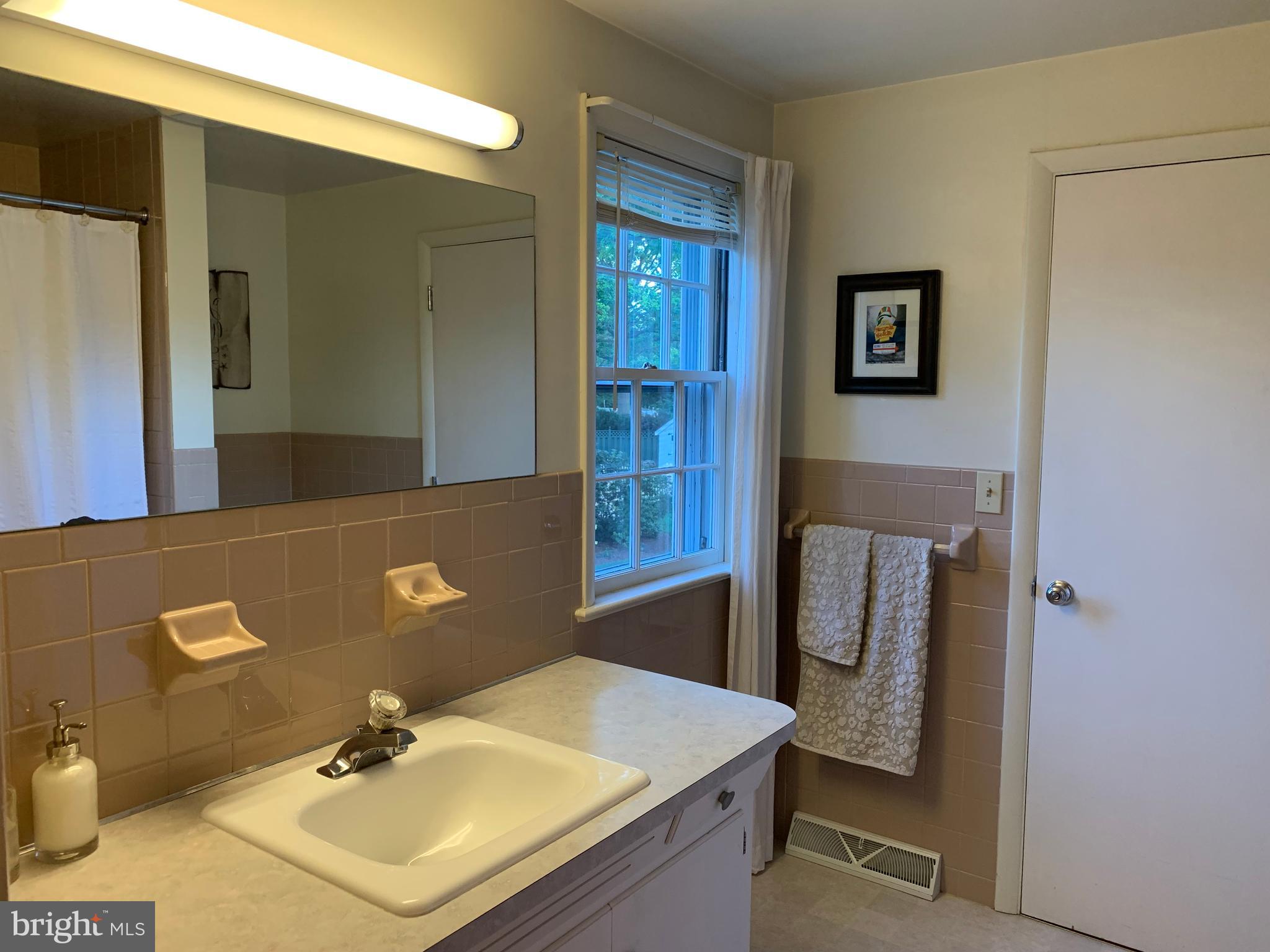 301 South Locust Street Lititz, PA 17543 - Photo 64 of 110