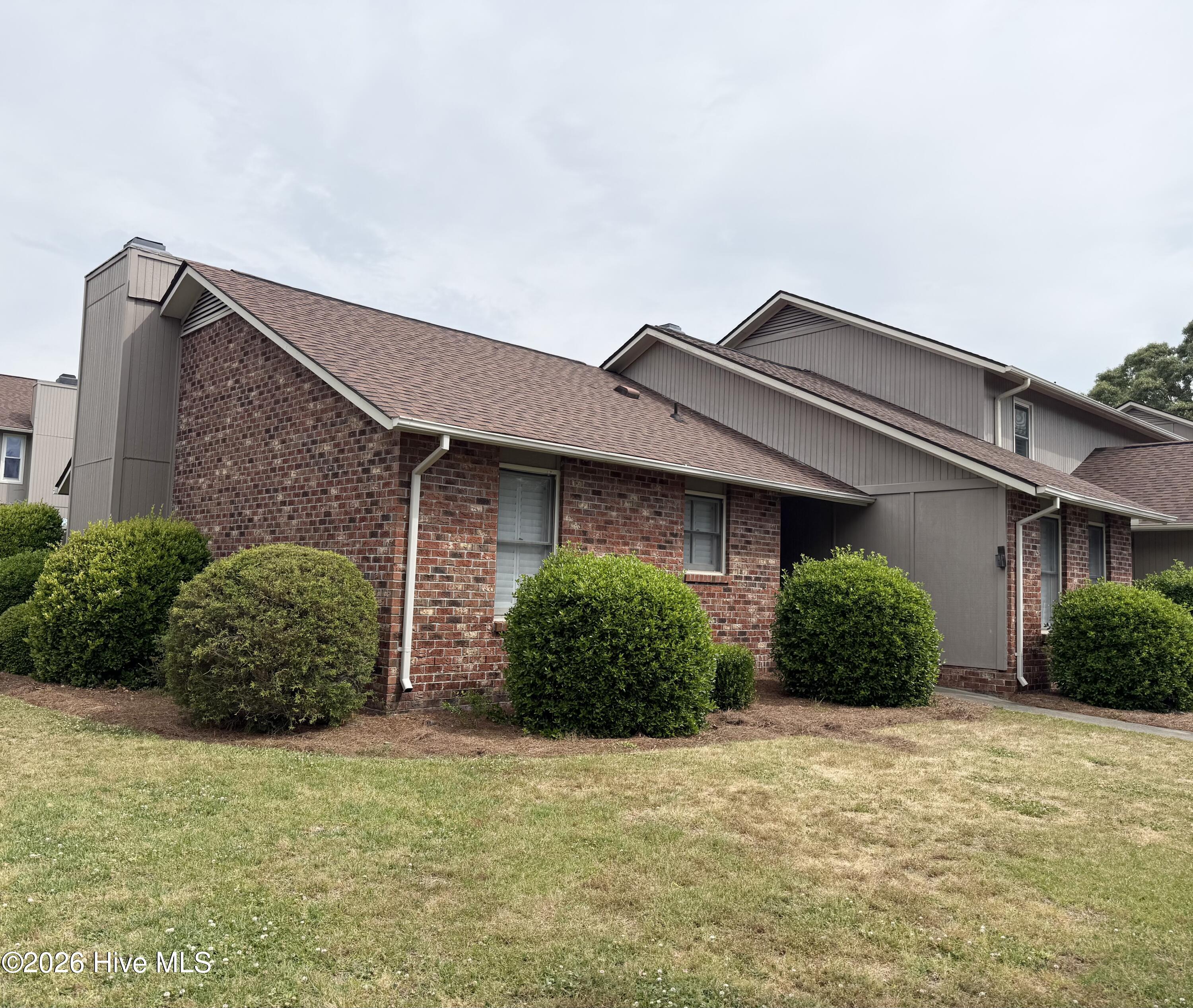 1870 Quail Ridge Road, Unit M Greenville, NC 27858 - Photo 3 of 26 IMG_5092