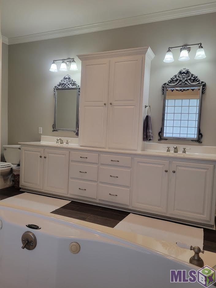 643 Highway 653 Raceland, LA 70394 - Photo 29 of 47 MASTER BATH