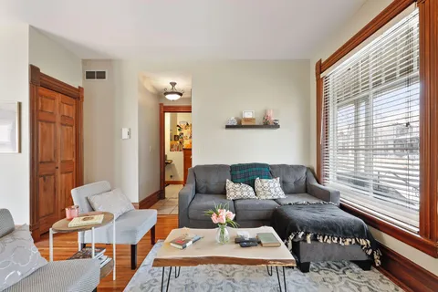 $995,000 | 197 North Kent Street, St. Paul, MN 55102