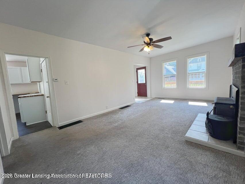 433 Prairie Street Charlotte, MI 48813 - Photo 5 of 26 05
