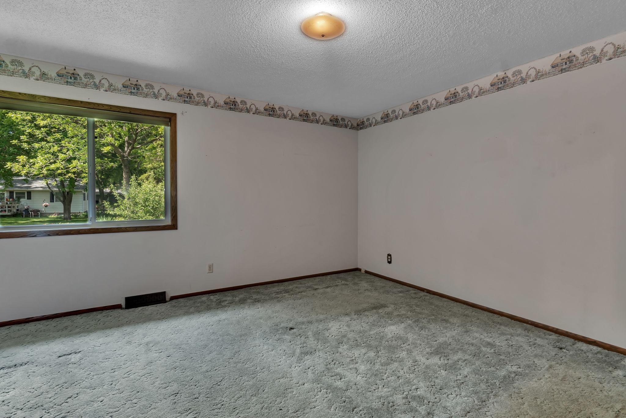 608 26th Avenue Southwest Willmar, MN 56201 - Photo 22 of 38