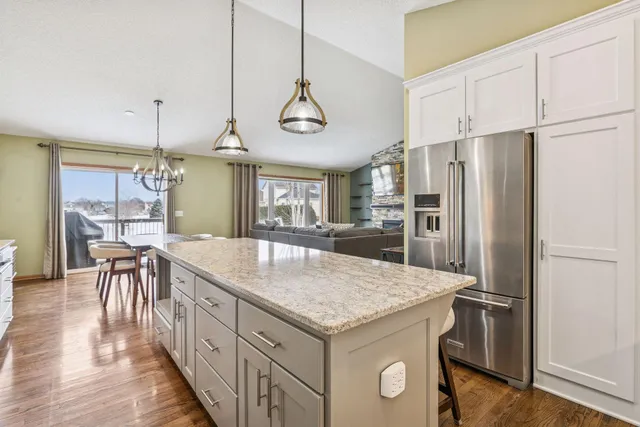 $629,900 | 9487 208th Street West, Lakeville, MN 55044