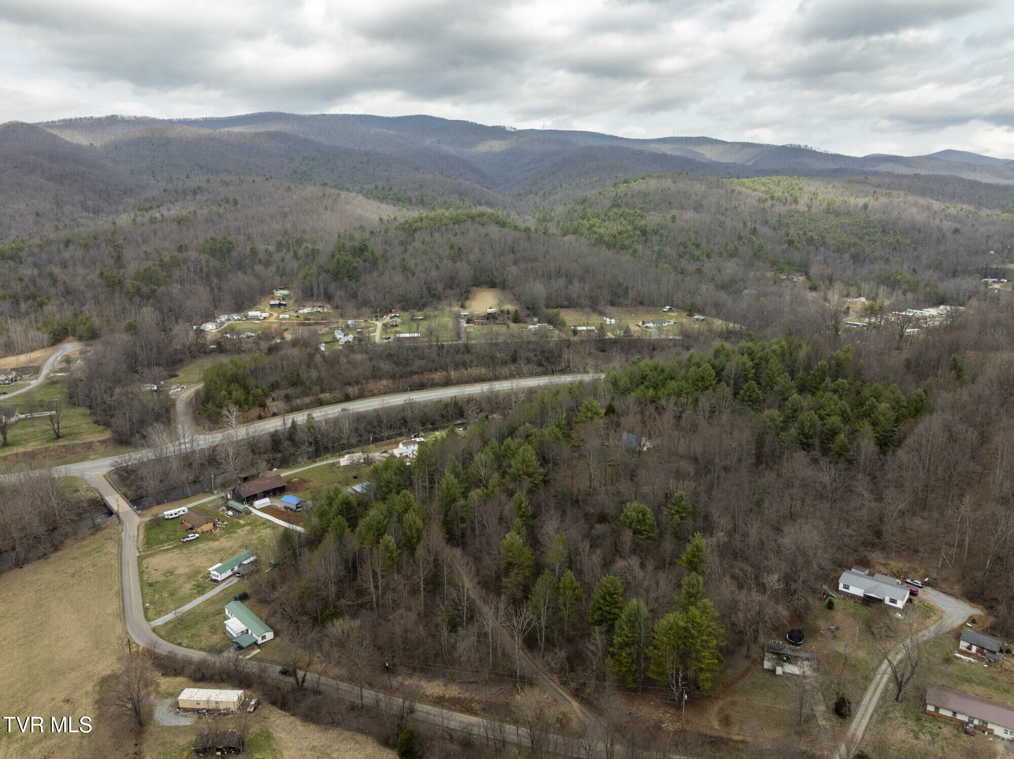 135 Earl Williams Road Elizabethton, TN 37643 - Photo 54 of 66 Earl-Aerials-7