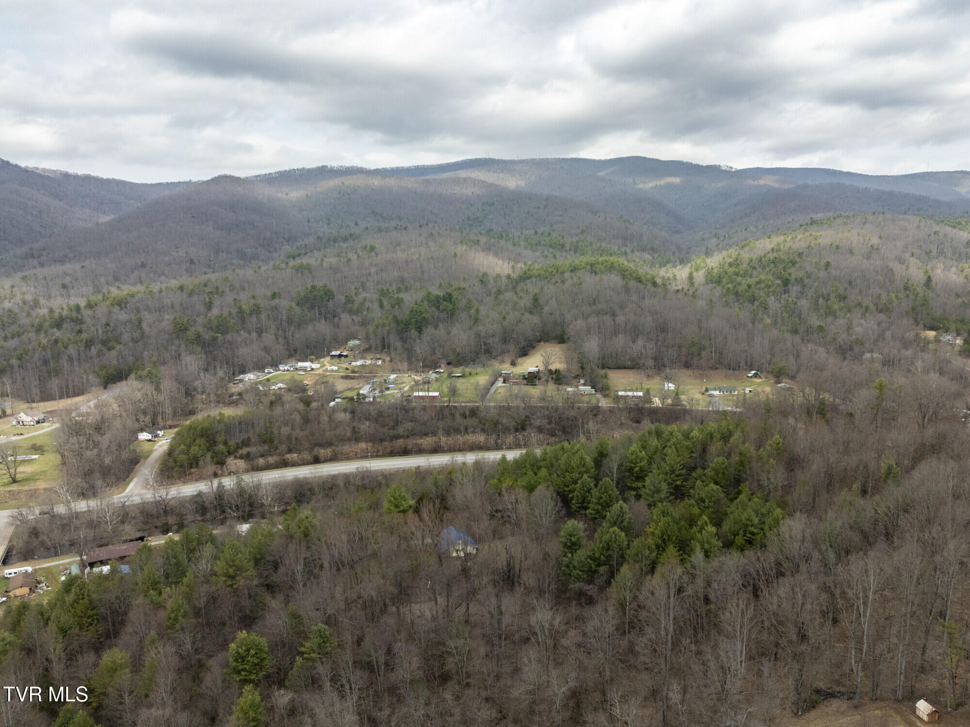 135 Earl Williams Road Elizabethton, TN 37643 - Photo 56 of 66 Earl-Aerials-9