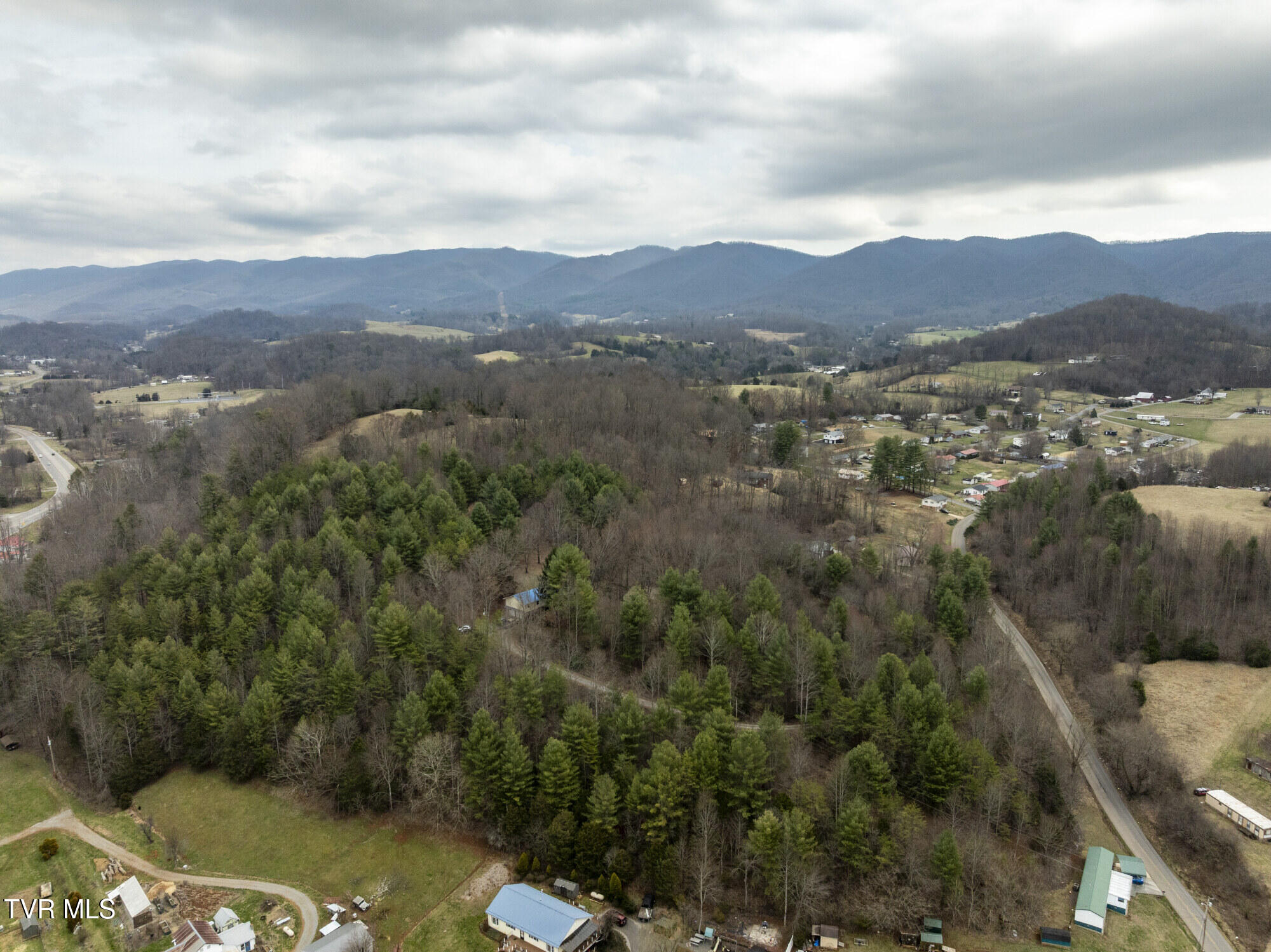 135 Earl Williams Road Elizabethton, TN 37643 - Photo 57 of 66 Earl-Aerials-10
