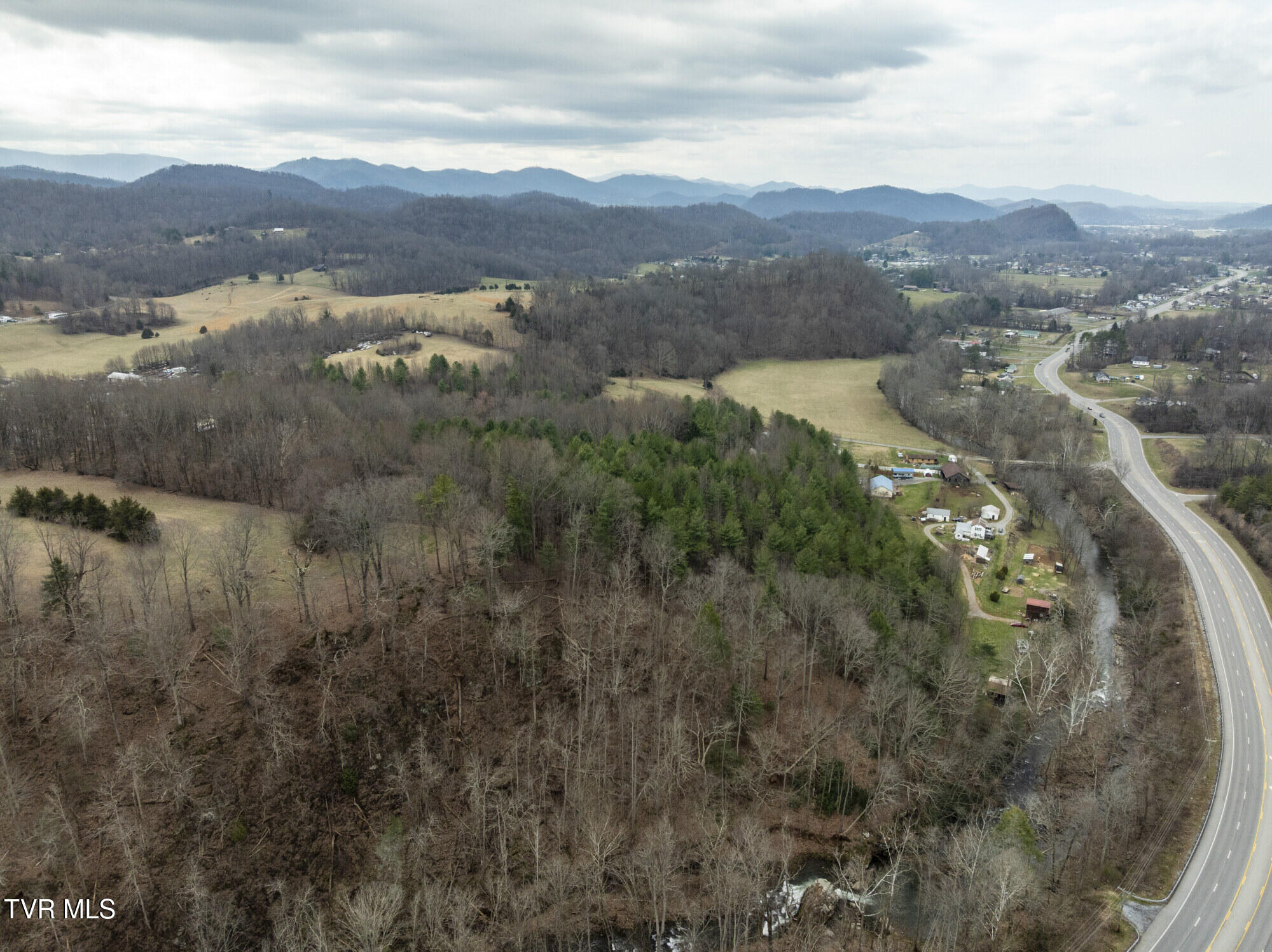 135 Earl Williams Road Elizabethton, TN 37643 - Photo 60 of 66 Earl-Aerials-13