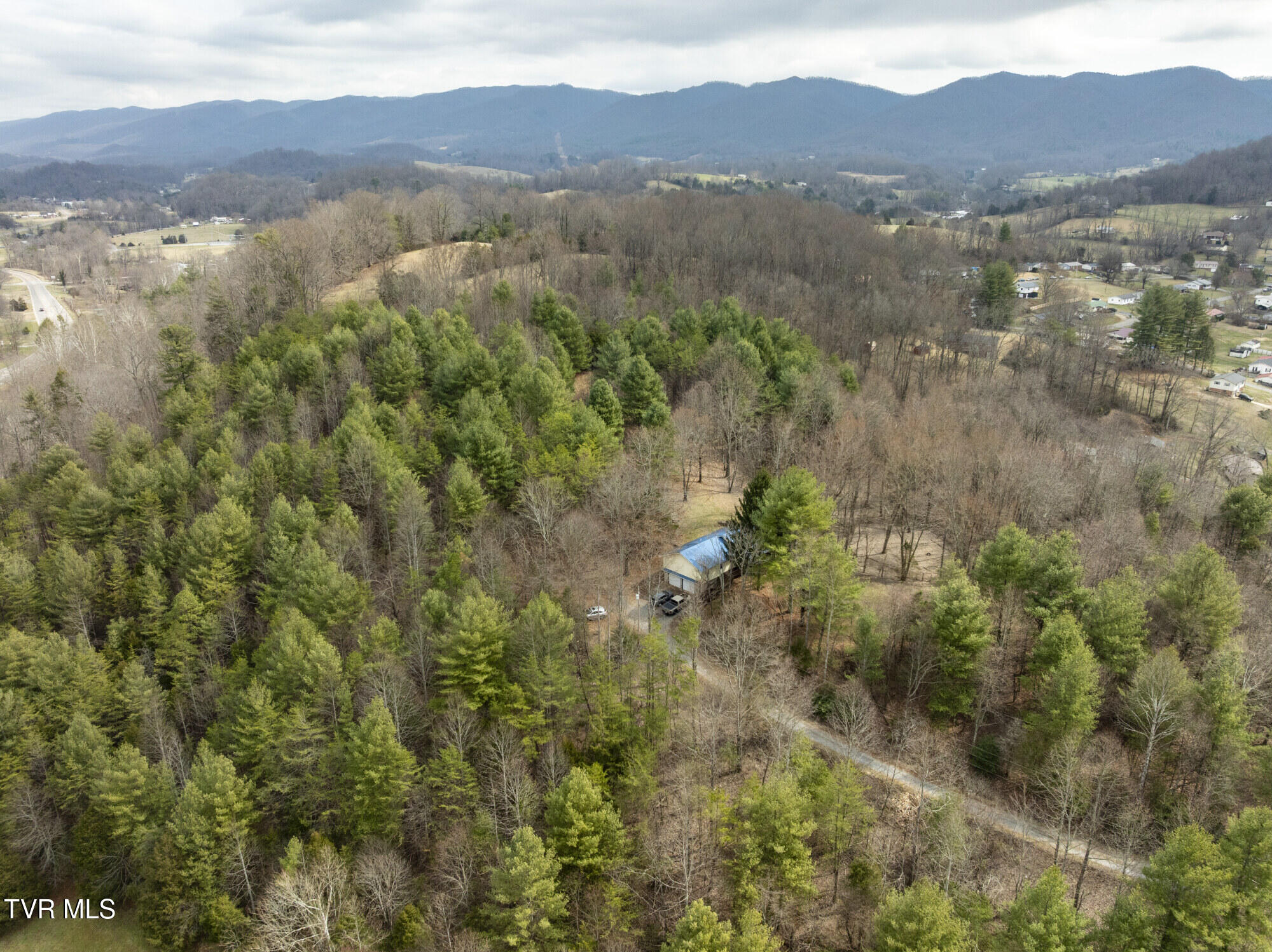 135 Earl Williams Road Elizabethton, TN 37643 - Photo 66 of 66 Earl-Aerials-20