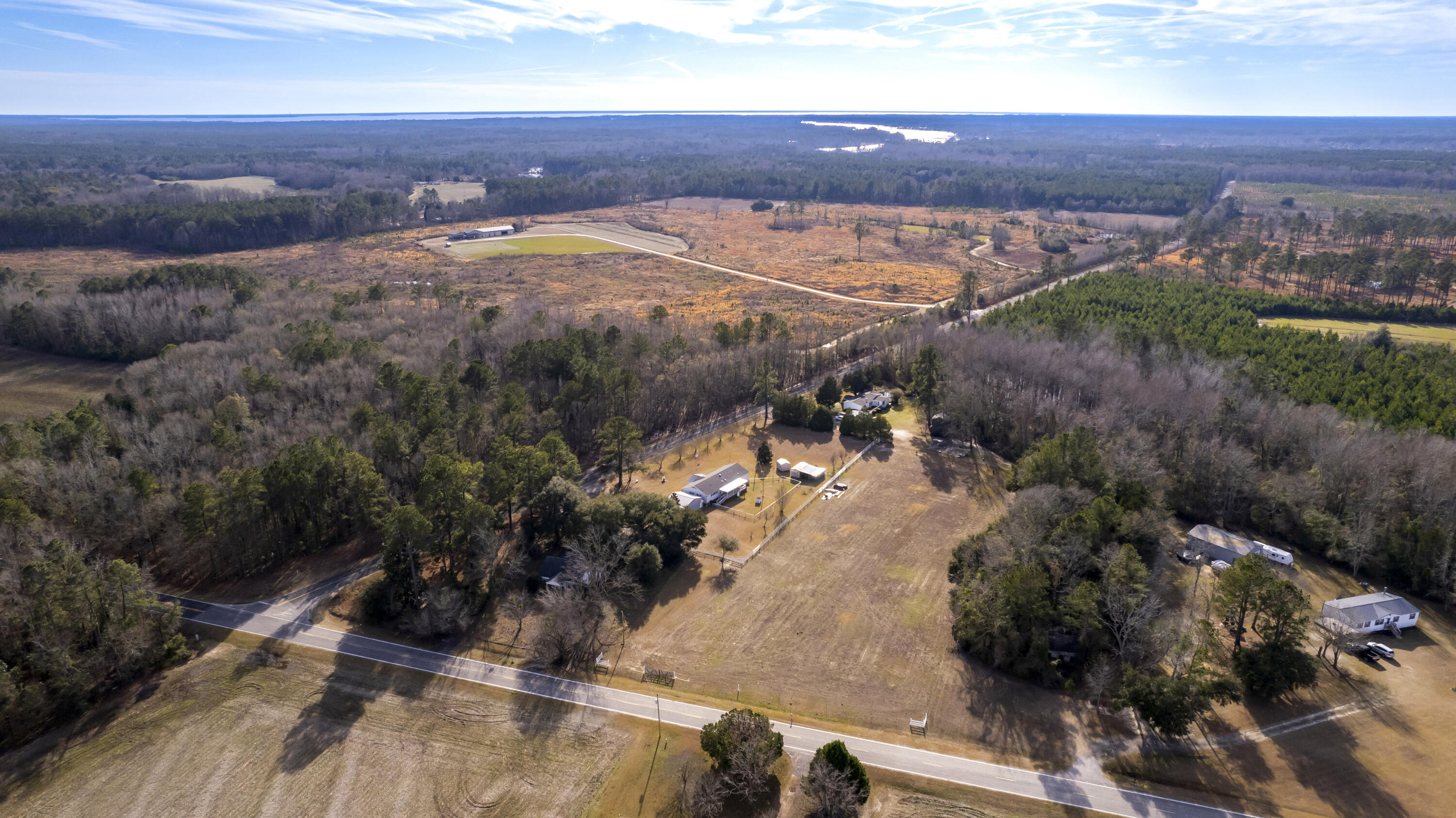 2983 State Rd S-14-810 Manning, SC 29102 - Photo 18 of 54 LAKE MARION IN THE BACKGROUND