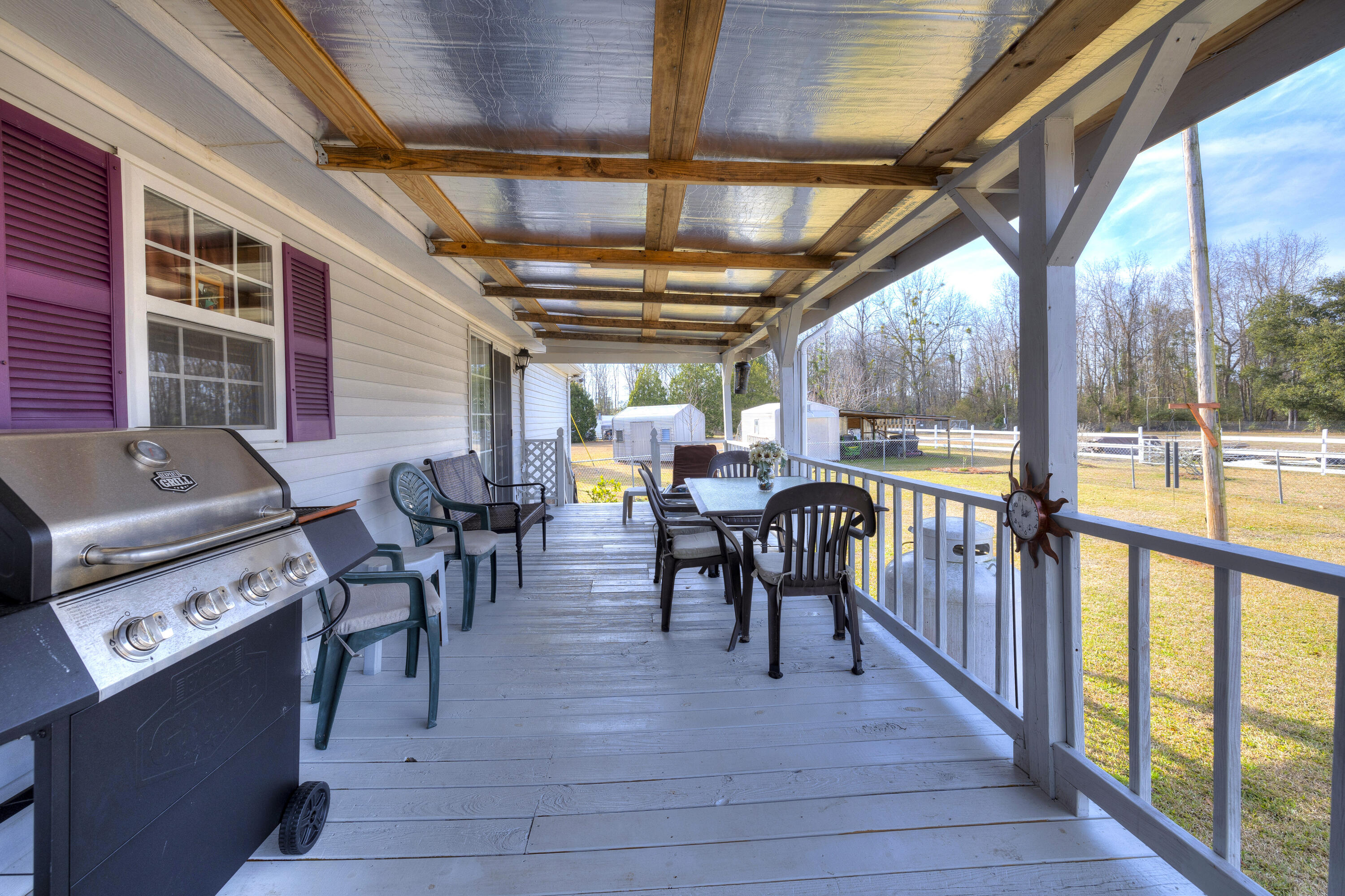 2983 State Rd S-14-810 Manning, SC 29102 - Photo 24 of 54 COVERED DECK