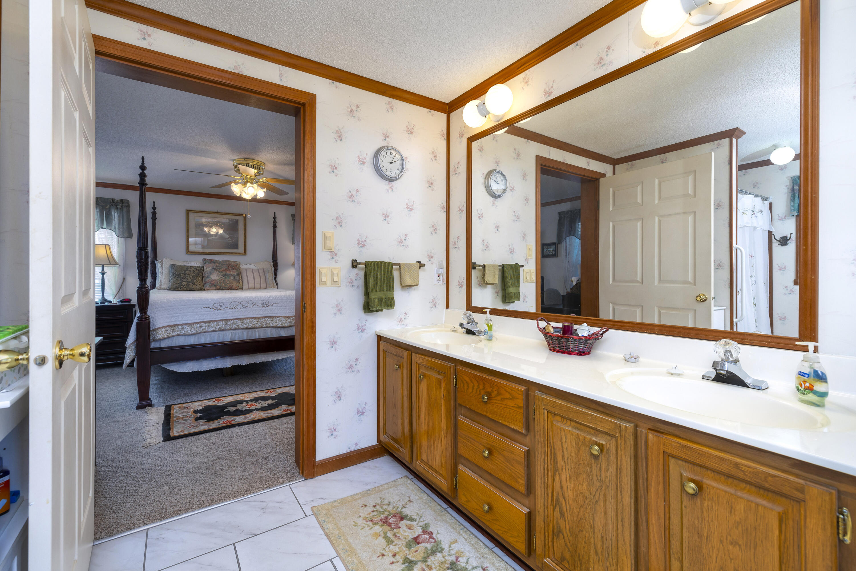 2983 State Rd S-14-810 Manning, SC 29102 - Photo 42 of 54 DUAL VANITY