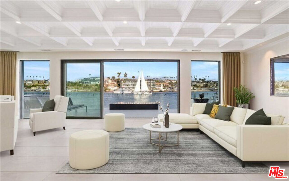 2266 Channel Road Newport Beach, CA 92661 - Photo 4 of 33