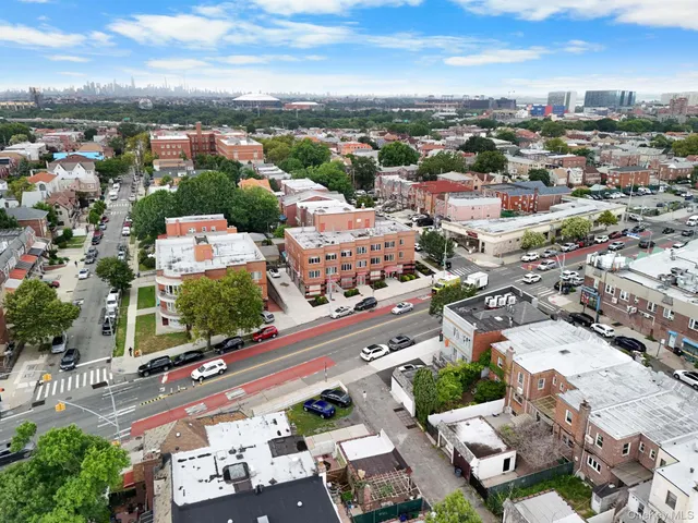 $666,000 | 58-04 Main Street, Unit 1A | Queensboro Hill