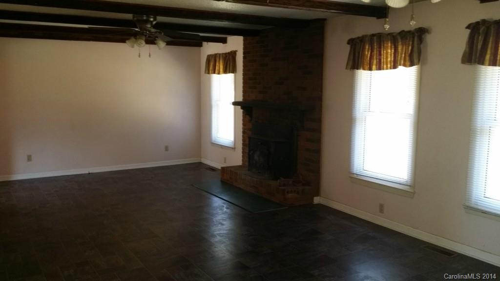 33664 Ivy Road Albemarle, NC 28001 - Photo 4 of 18 Gallery Image 4