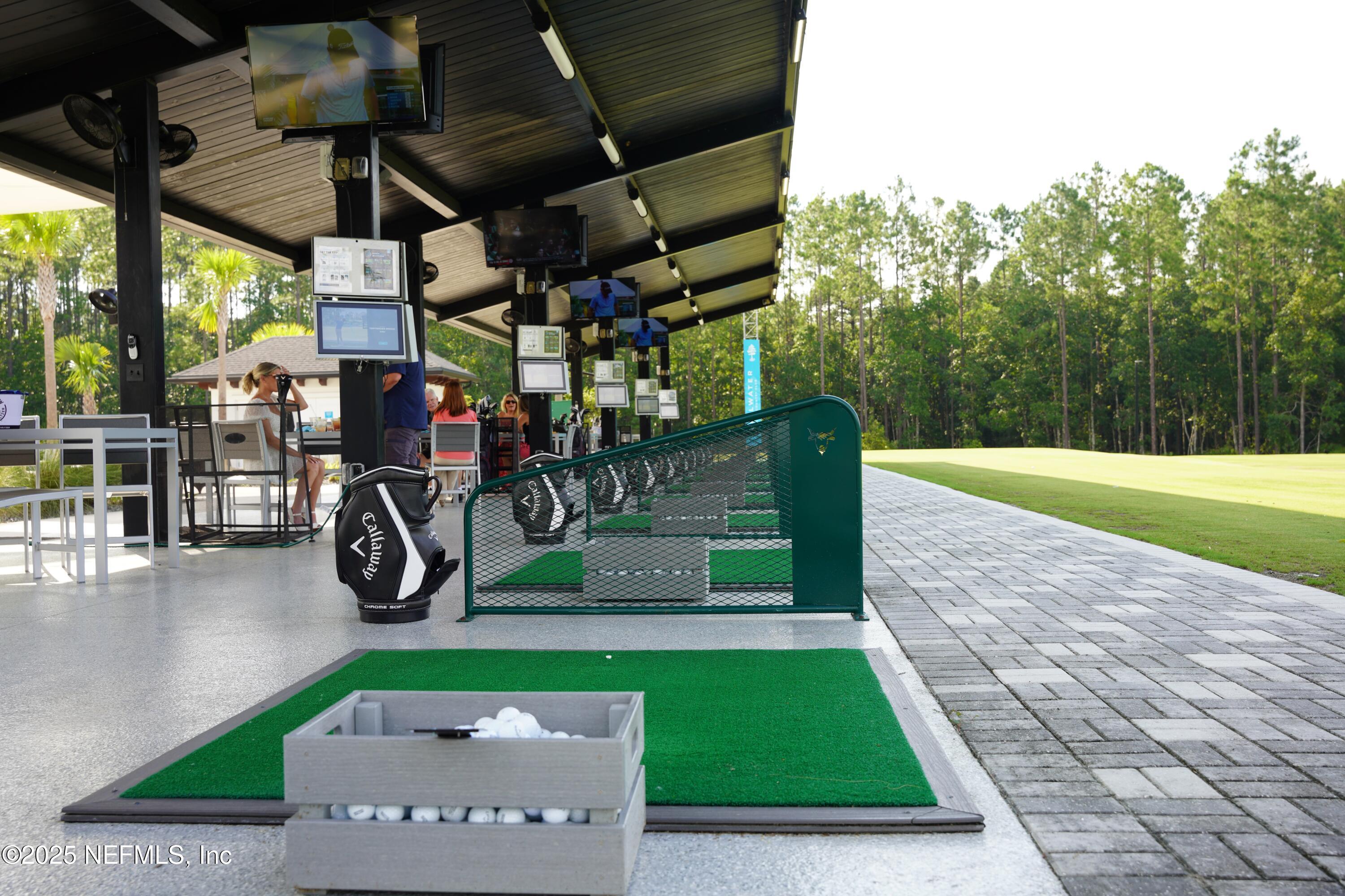 100 Round Robin Run St. Johns, FL 32259 - Photo 10 of 40 a view of a chairs and table in patio