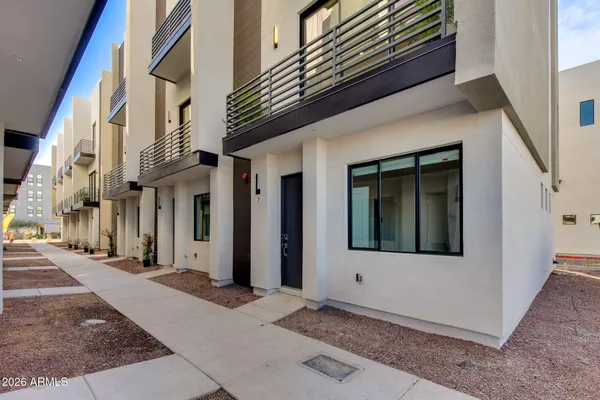$648,000 | 4220 North 32nd Street, Unit 3, Phoenix, AZ 85016