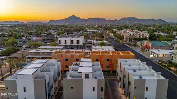 $648,000 | 4220 North 32nd Street, Unit 3, Phoenix, AZ 85016