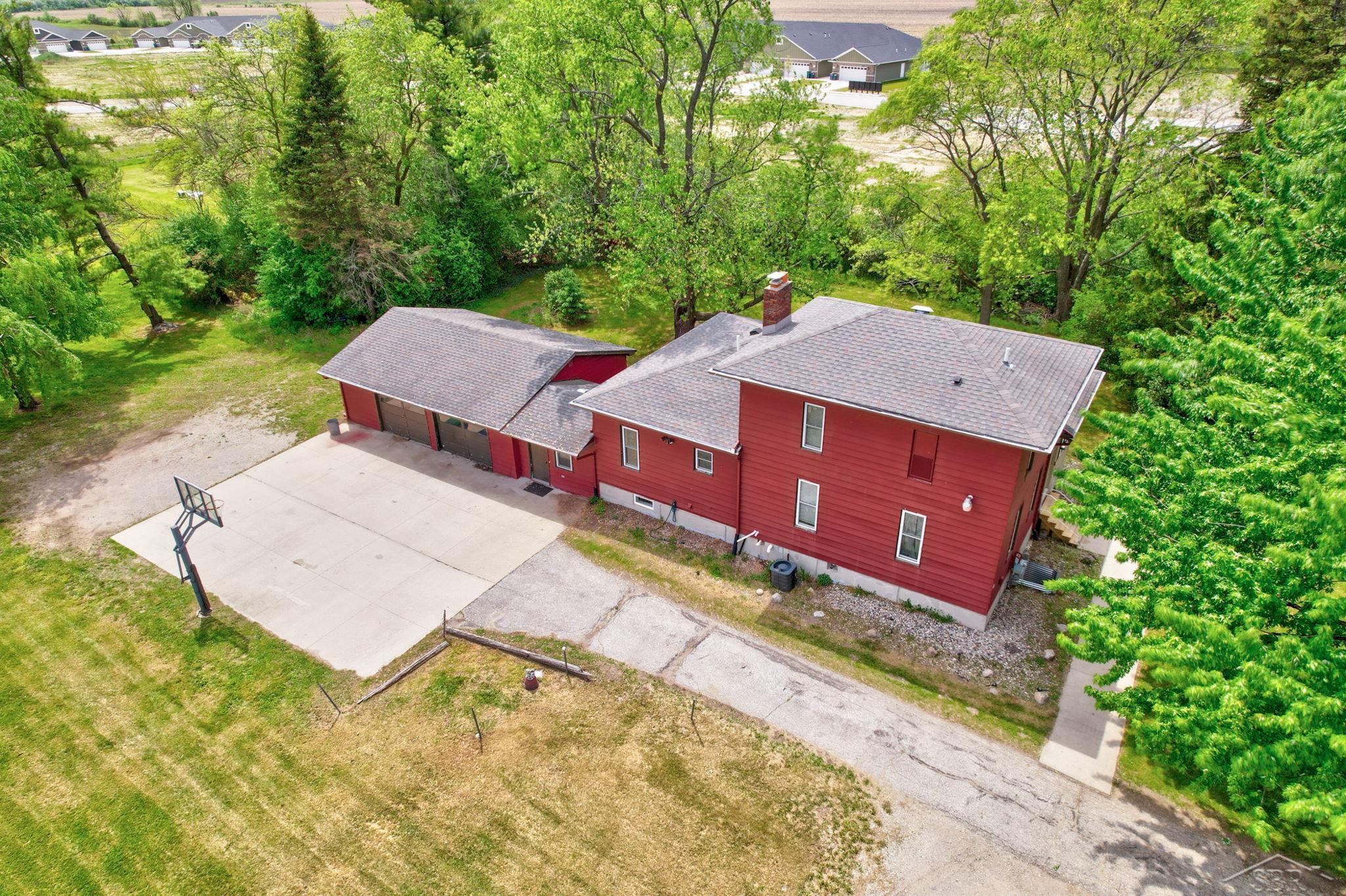 3285 Kochville Road Saginaw, MI 48604 - Photo 4 of 52