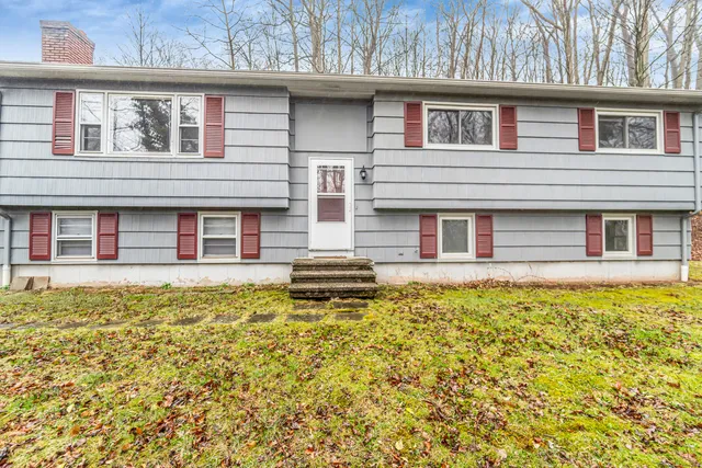 $379,900 | 64 Darley Drive, Hamden, CT 06518