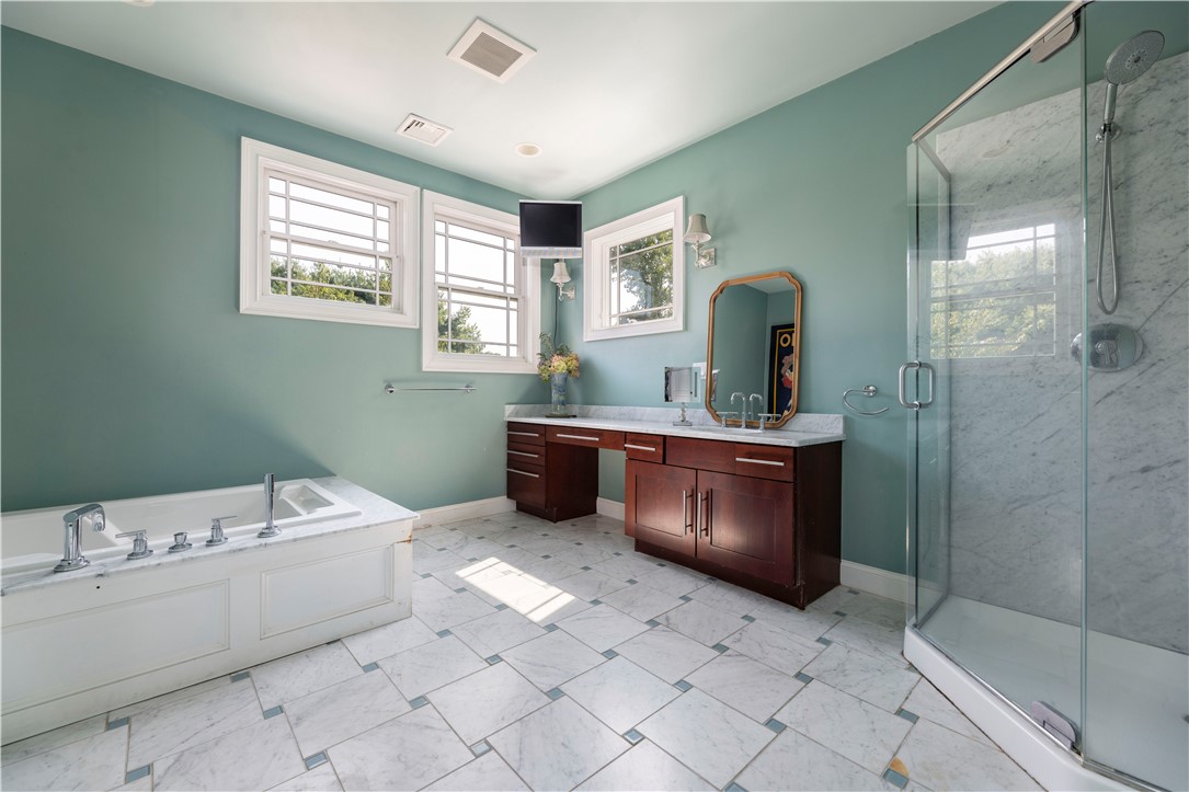 365 Boston Neck Road Narragansett, RI 02882 - Photo 33 of 50