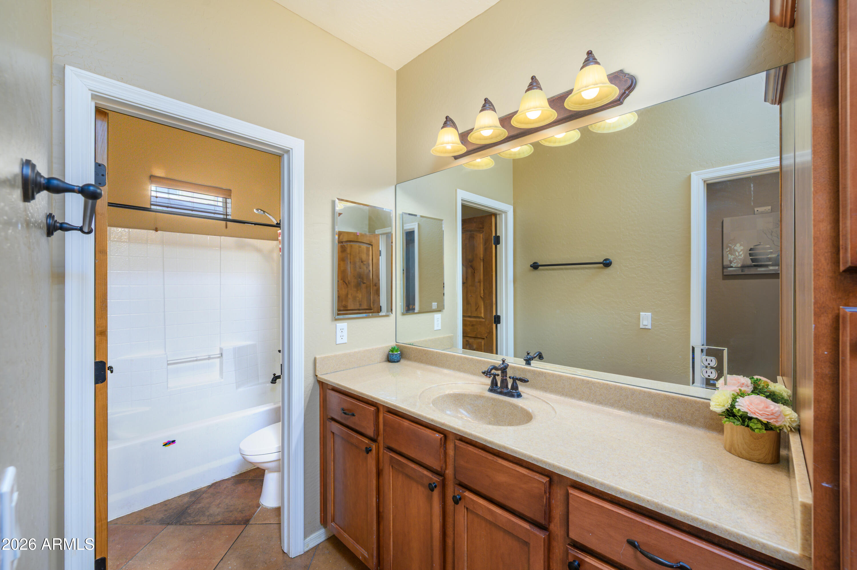 565 Whistle Stop Road Clarkdale, AZ 86324 - Photo 19 of 40 565 Whistle Stop Road-20