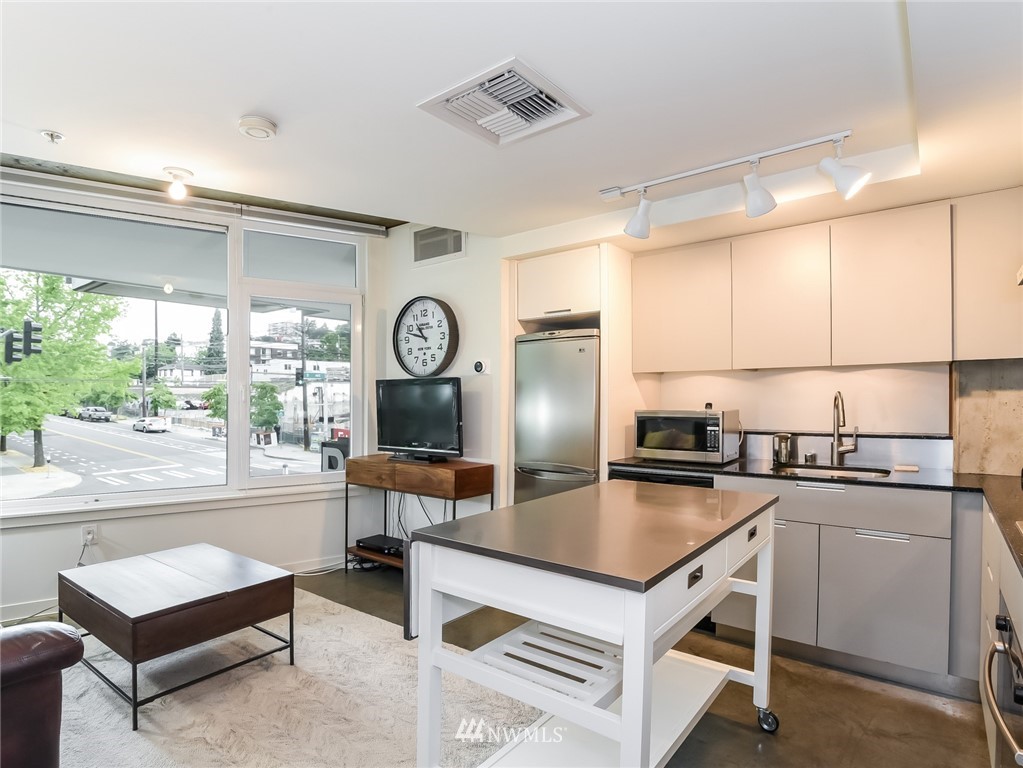 501 Roy Street, Unit F229 Seattle, WA 98109 - Photo 6 of 25