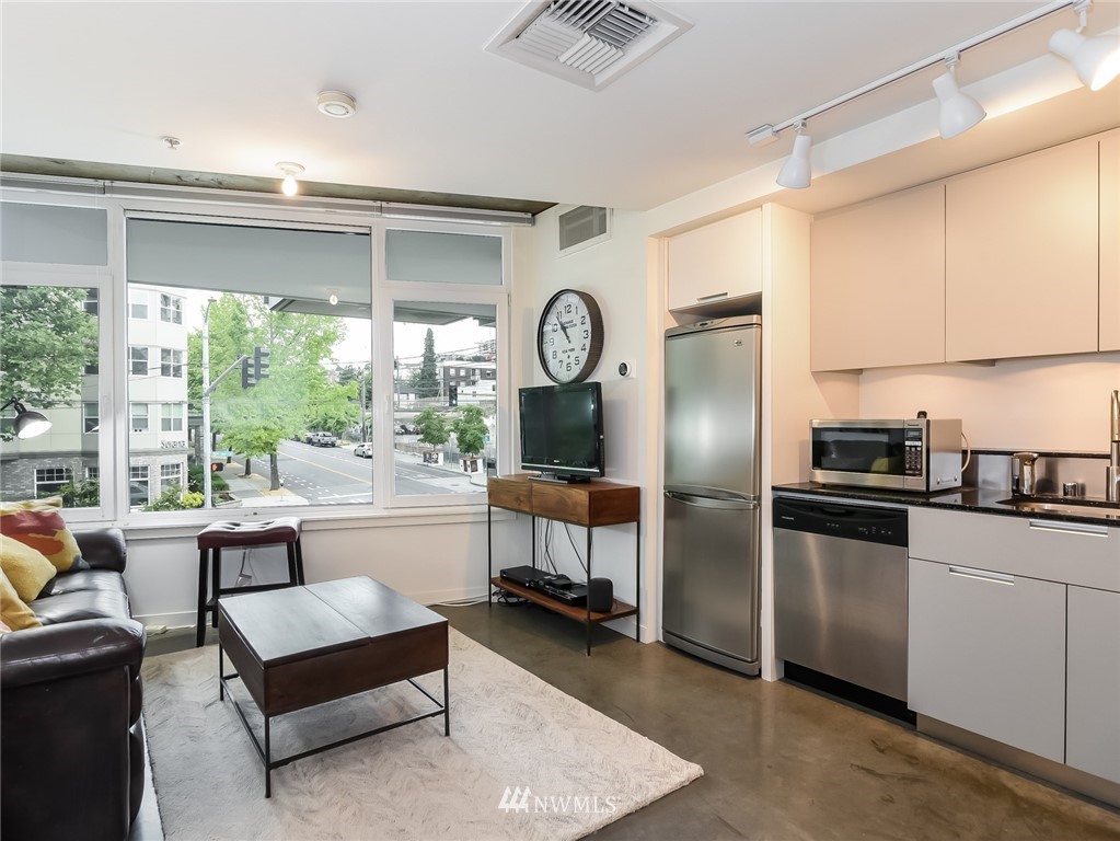 501 Roy Street, Unit F229 Seattle, WA 98109 - Photo 9 of 25