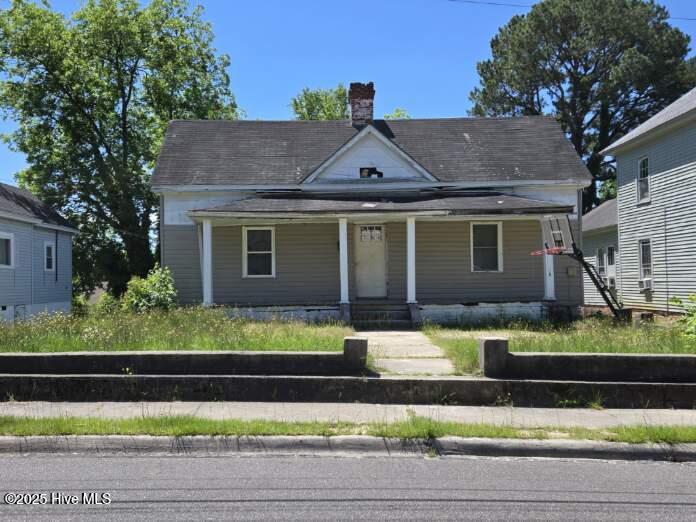 714 Leak Street Rockingham, NC 28379 - Photo 1 of 17 714 Leak Street