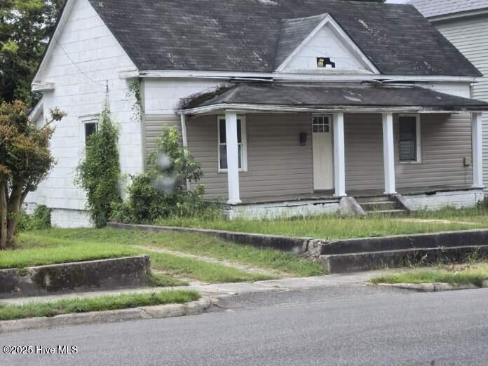 714 Leak Street Rockingham, NC 28379 - Photo 2 of 17 Resized_20250722_104338