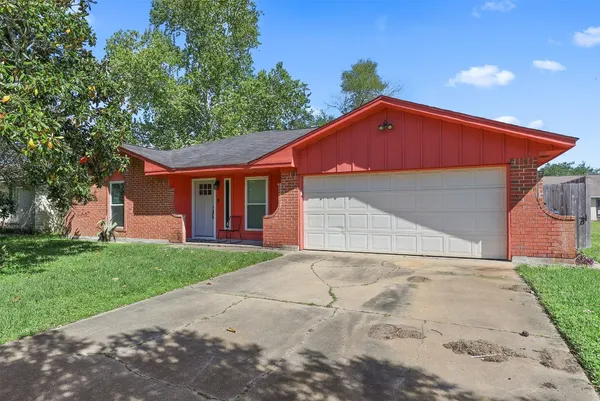 $2,000 | 7314 Robin Street, Texas City, TX 77591