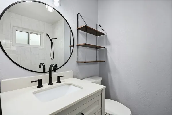 $2,000 | 7314 Robin Street, Texas City, TX 77591