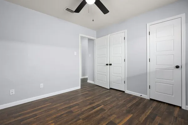 $2,000 | 7314 Robin Street, Texas City, TX 77591