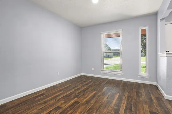 $2,000 | 7314 Robin Street, Texas City, TX 77591