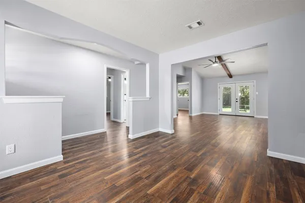 $2,000 | 7314 Robin Street, Texas City, TX 77591