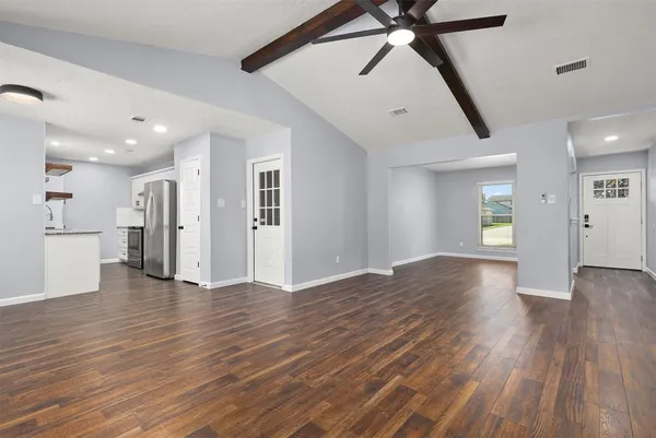 $2,000 | 7314 Robin Street, Texas City, TX 77591