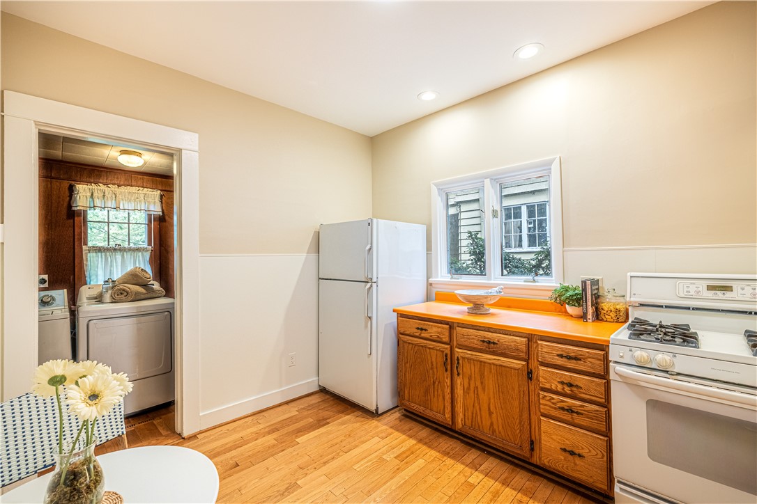 310 Canterbury Road Rochester, NY 14607 - Photo 11 of 30 Gallery Image 11