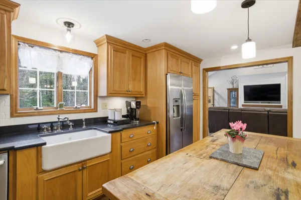 $799,900 | 302 Forest Road, Lyndeborough, NH 03082