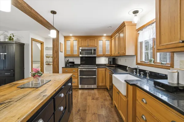 $799,900 | 302 Forest Road, Lyndeborough, NH 03082