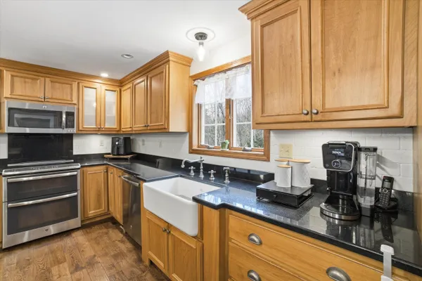 $799,900 | 302 Forest Road, Lyndeborough, NH 03082