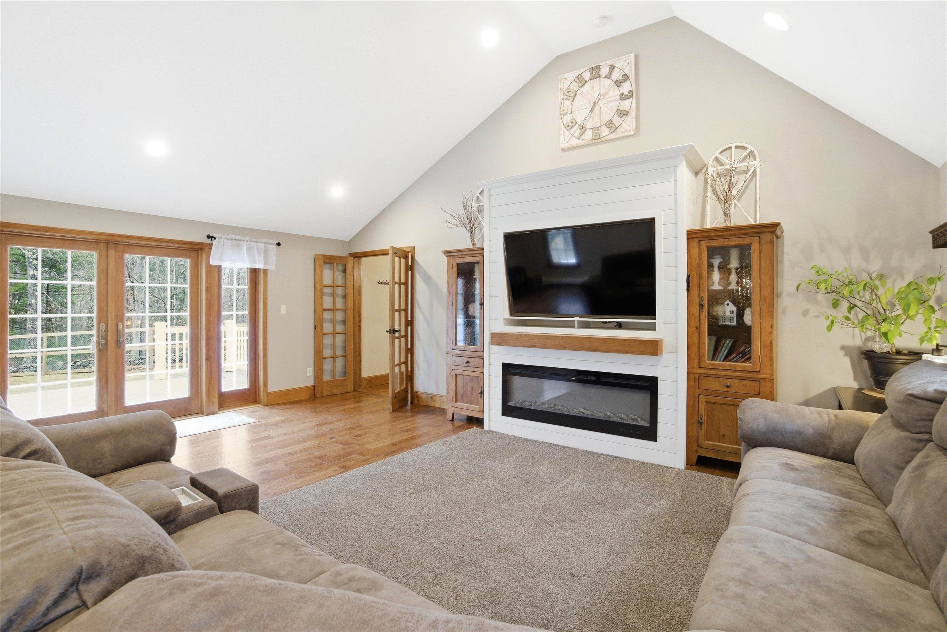 302 Forest Road Lyndeborough, NH 03082 - Photo 7 of 61